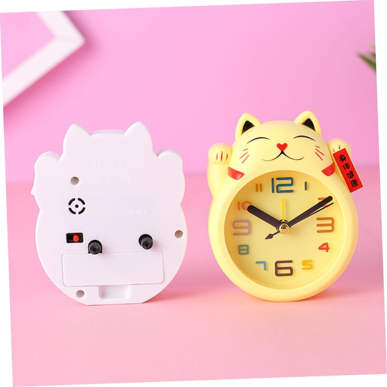 Wakauto Cute Cat Alarm Clock for Kids Silent No Ticking Battery