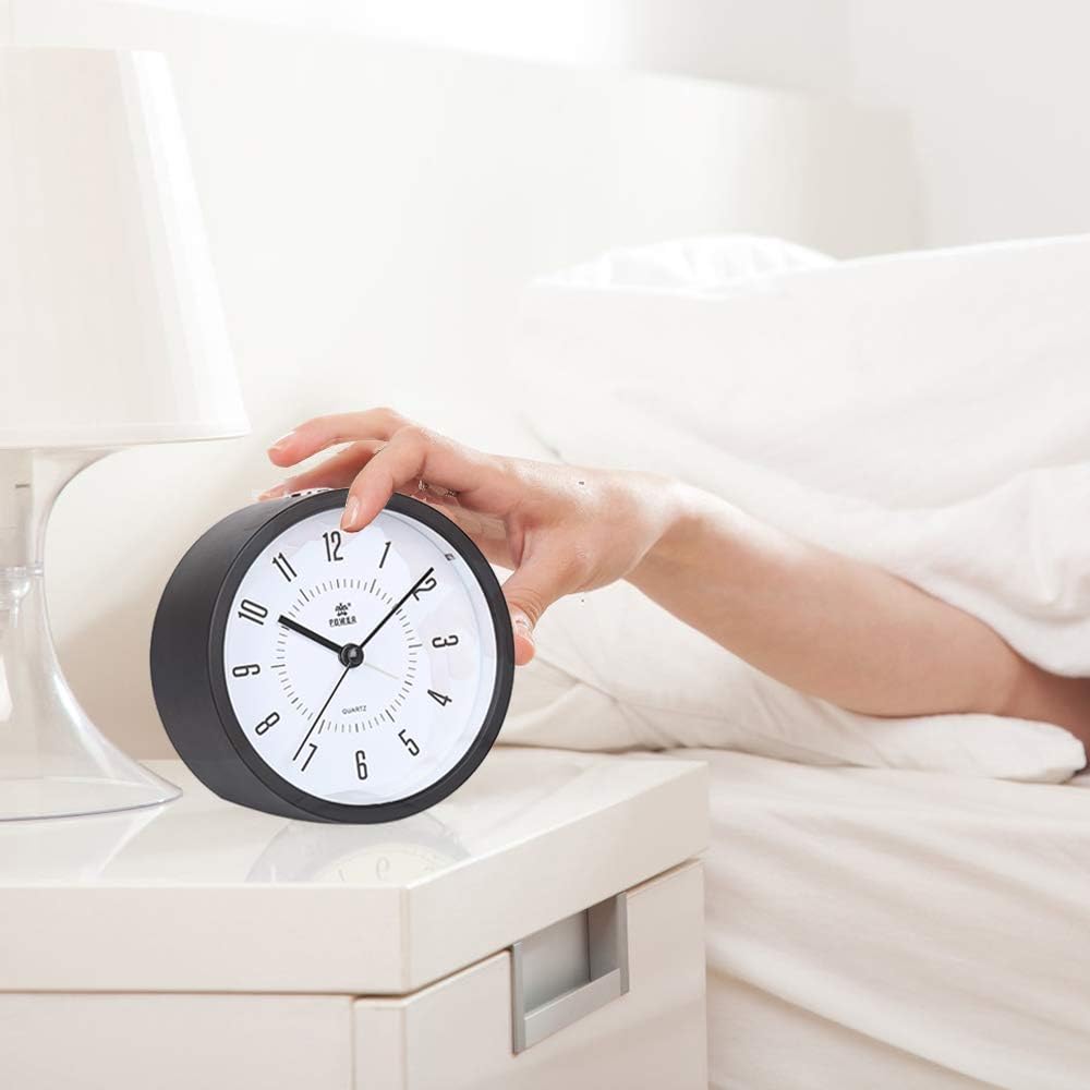 LAIGOO Silent Analog Alarm Clock with Nightlight Function