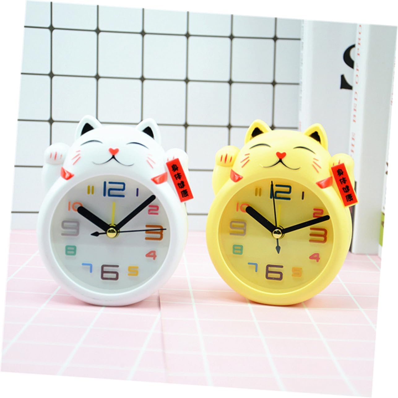 Wakauto Cute Cat Alarm Clock for Kids Silent No Ticking Battery
