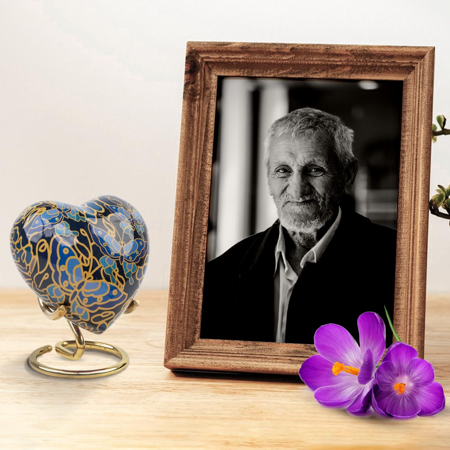 Butterfly Cremation Urn Small Keepsake Heart Urns for Ashes with Stand