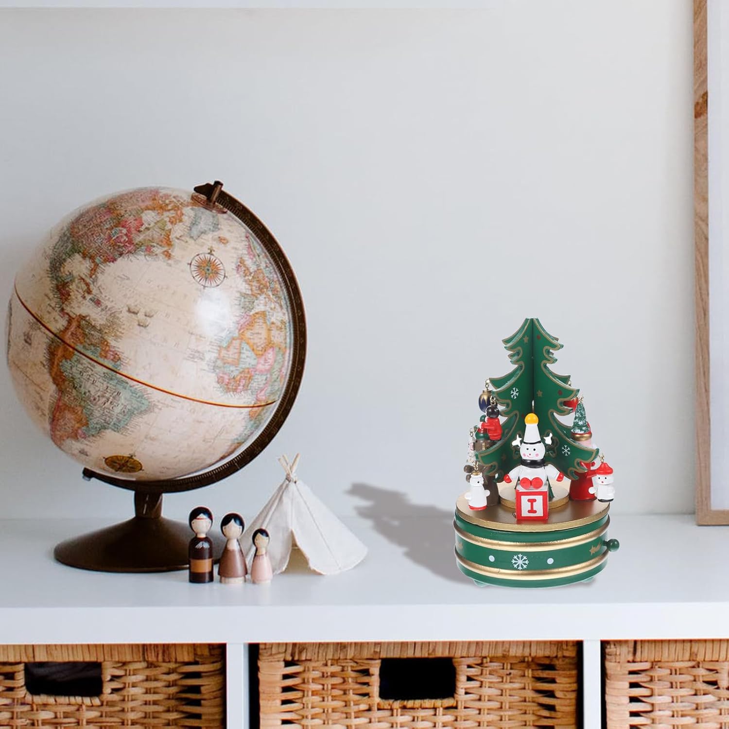 Cabilock Christmas Music Box with Figurines