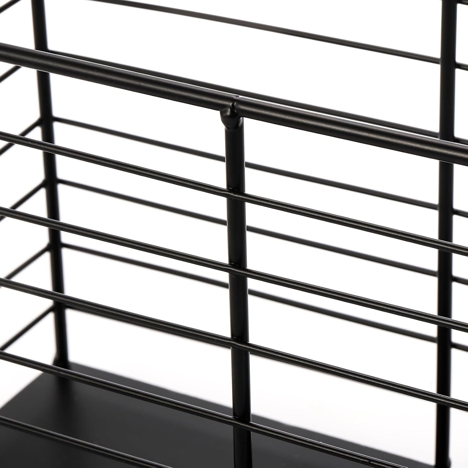 Noamus Metal Magazine Rack with Handles