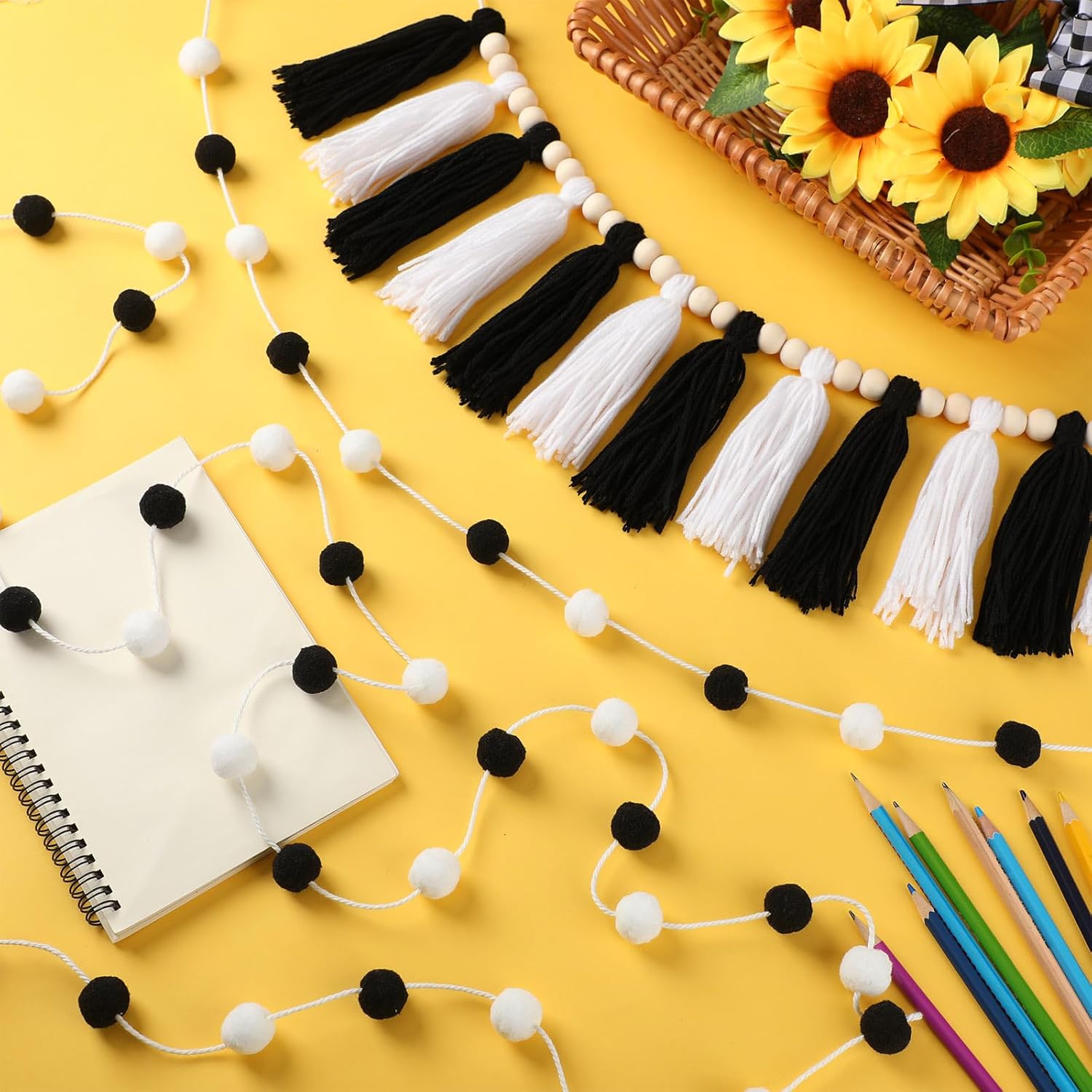 3 Pcs Black and White Tassel Garland Decor