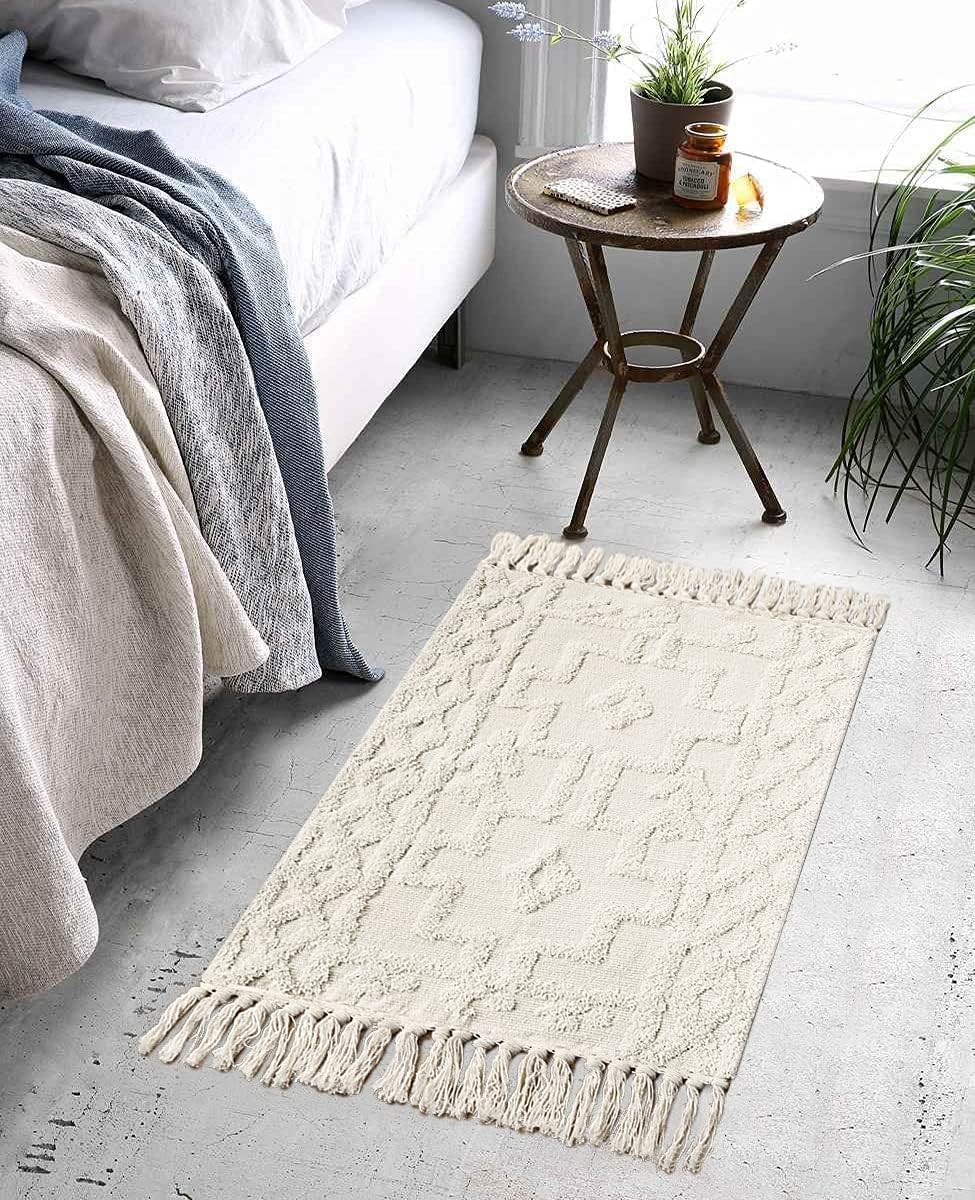 Uphome Boho Bathroom Rug 2 x 3 with Tassels