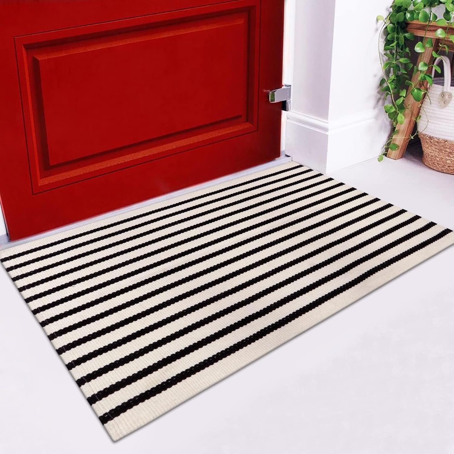 LEEVAN Black and White Striped Doormat Rug 24x35 Inch