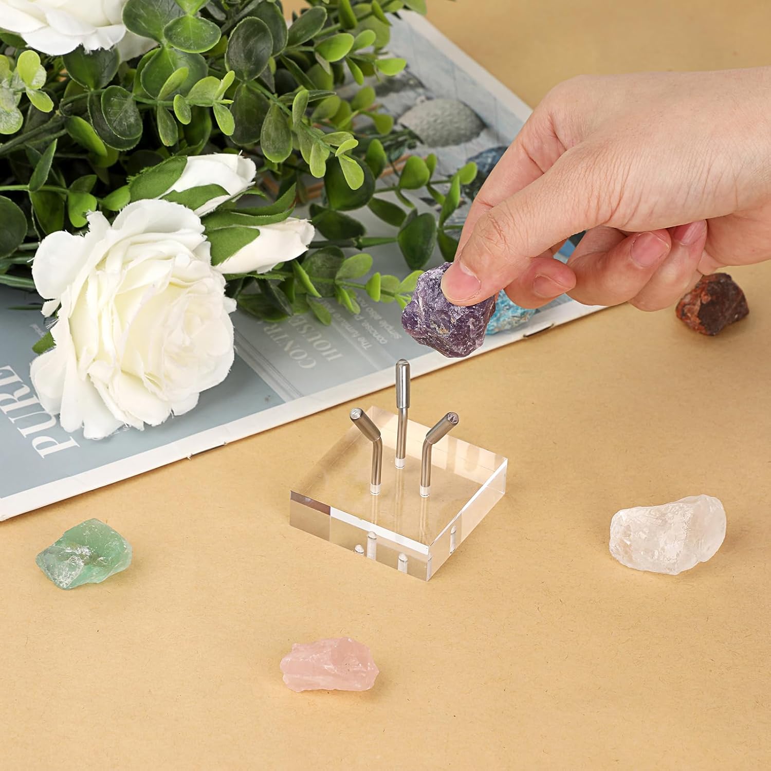 Hipiwe Acrylic Display Easel Stand for Fossils and Minerals Medium Silver