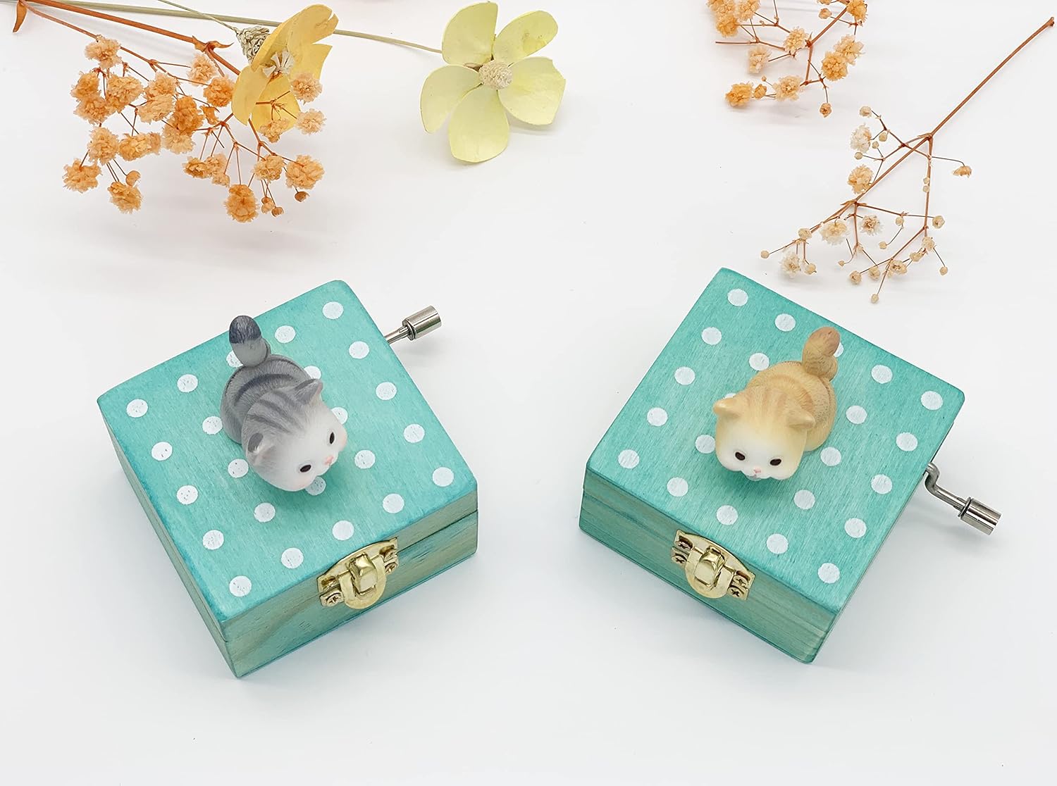 Mini Wooden Hand Crank Music Box with Cute Cat