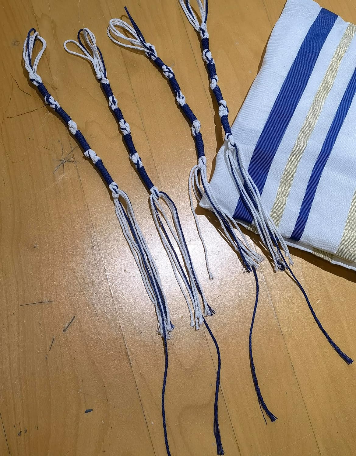 Rooherd Jewish Blue and White Tzitzits Set for Men Women